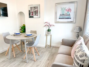 House | Living room - Charming 4-bed House in Chichester (Chichester)
