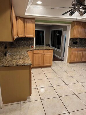 Private kitchen
