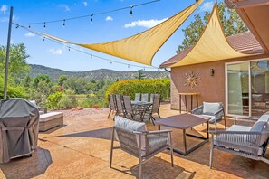 屋外ダイニングエリア