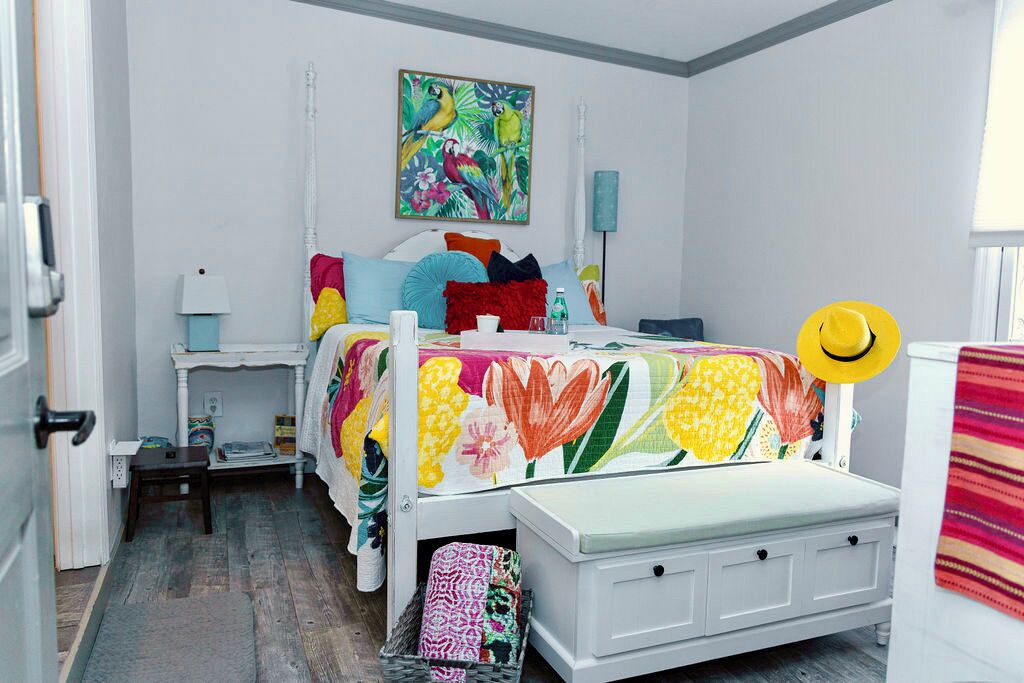 1 habitación, tabla de planchar con plancha, wifi gratis y ropa de cama 