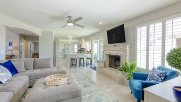 Una televisión, libros