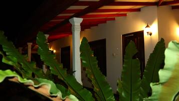 Enceinte de lâhĂ©bergement