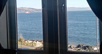 Stunning sea View in Kirn, Dunoon