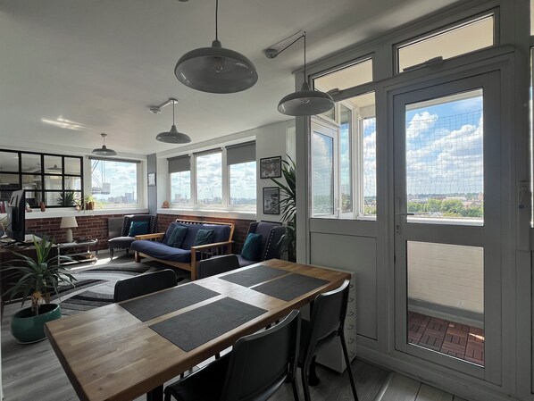 تناول الطعام