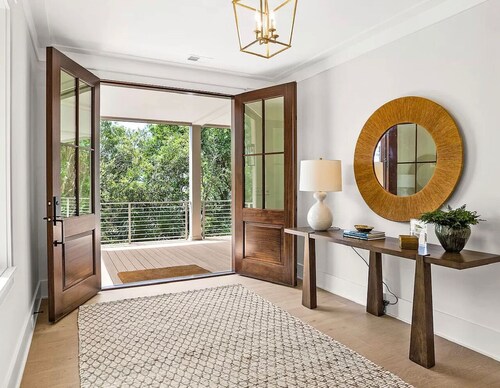 Beautiful House with Beach views