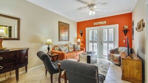 Vila (3 Bedrooms) | Parte interna