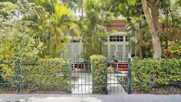 Rumah (2 Bedrooms) | Interior