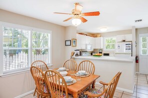 Nhà (2 Bedrooms) | Nội thất