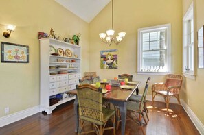 บ้านพัก (3 Bedrooms) | ภายใน