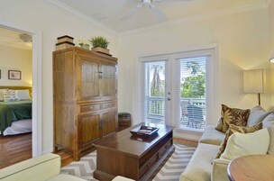 Vila (3 Bedrooms) | Parte interna