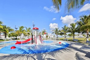 Rumah (2 Bedrooms) | Interior