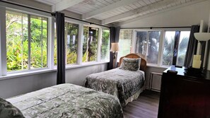 4 habitaciones, escritorio, tabla de planchar con plancha y wifi gratis 