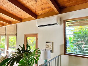 Interior - PUNA ZEN Botanical Garden Retreat (Keaau)