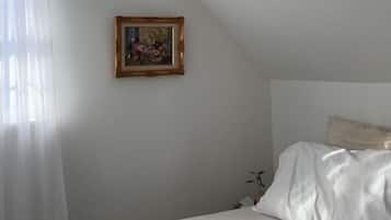 2 bedrooms, iron/ironing board, travel crib, free WiFi