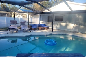 Basic House, Multiple Beds | Pool