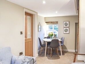 Dining - 1 bedroom accommodation in Spofforth, near Harrogate (Spofforth, near Harrogate)