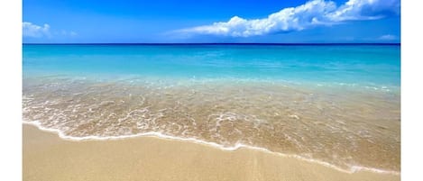 In Strandnähe, Liegestühle, Strandtücher