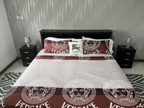 1 Schlafzimmer, Schreibtisch, Bügeleisen/Bügelbrett, kostenloses WLAN