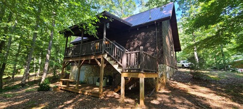 Cozy Cabin at The Reserve near Fairystone State Park