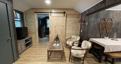 Charming Camp on quiet Richardson Pond