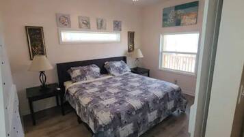 1 bedroom, free WiFi, bed sheets