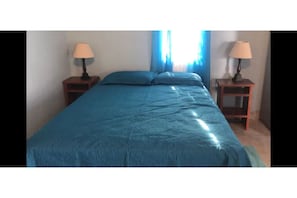 1 quarto, cofres nos quartos, berço de viagem, Wi-Fi de cortesia