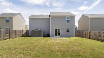 House, 4 Bedrooms | Exterior