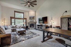 Townhome, 4 Bedrooms | Living area | 32-inch flat-screen TV with cable channels, TV