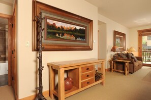 Townhome, 2 Bedrooms | Living area | 32-inch flat-screen TV with cable channels, TV