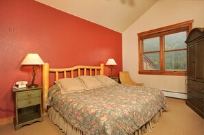 Stadtwohnung, 3 Schlafzimmer | Zimmersafe, individuell dekoriert, individuell eingerichtet