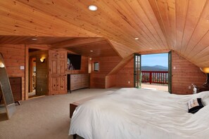 4 Schlafzimmer, Schreibtisch, Bügeleisen/Bügelbrett, Reisekinderbett