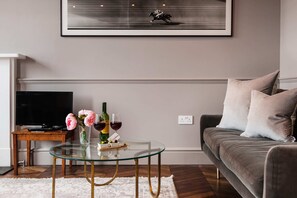 Apartamento básico, 1 cama King | Parte interna
