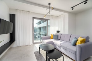 Basic Apartment, 1 Double Bed | Living area