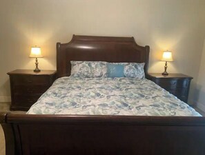 4 bedrooms, free WiFi, bed sheets