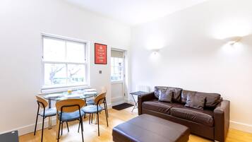 Apartment | Living room