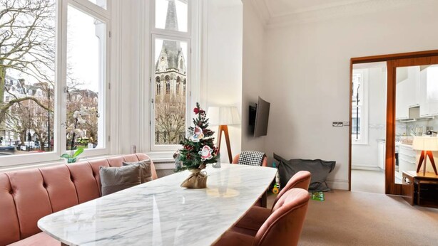 Basic Apartment, 1 Queen Bed | Dining - Watling Street Residence 3 (London)