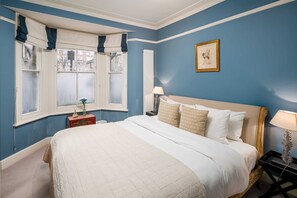 Basic Apartment, 1 Queen Bed | 1 bedroom, laptop workspace, iron/ironing board, bed sheets - Watling Street Residence 6 (London)