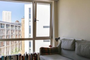 Basic Apartment, 1 Queen Bed | Interior - Watling Street Residence 8 (London)