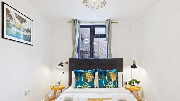 1 bedroom, laptop workspace, iron/ironing board, WiFi - Watling Street Residence 9 (London)
