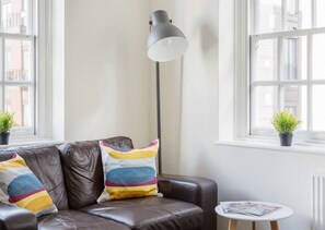 Leilighet – basic, 1 queensize-seng | Oppholdsområde