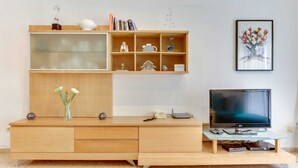 Basic Apartment, 1 Double Bed | Interior - Groveland Court Apartment 4 (London)
