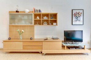 Apartamento básico, 1 cama de casal | Parte interna