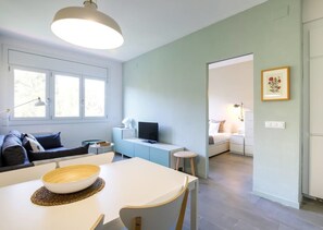 Departamento básico, 1 cama matrimonial | Restaurantes