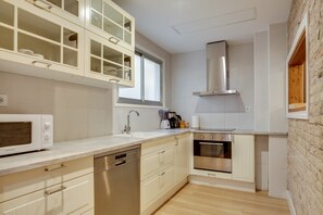 Leilighet – basic, 1 dobbeltseng | Eget kjøkken | Kjøleskap, mikrobølgeovn, ovn og kokeplater