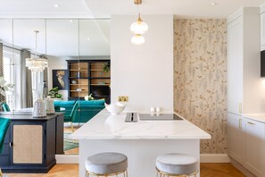 Leilighet | Eget kjøkken | Spisebord