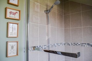 Appartamento Basic, letti multipli | Bagno