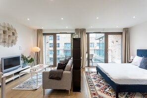 Interior - Gorgeous Studio Flat (London)