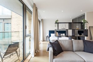 Interior - Gorgeous Studio Flat (London)
