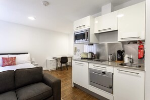Private kitchen - Chamber Street Residence III (London)