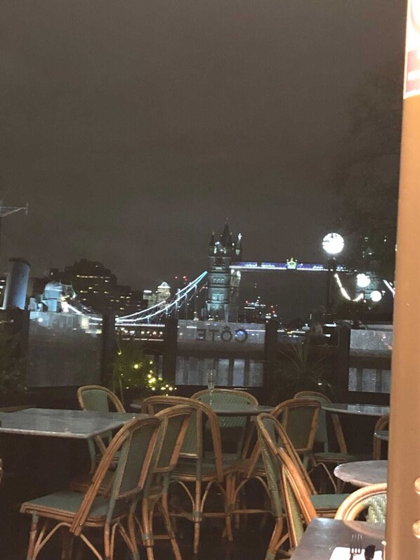 Basic Apartment, 1 King Bed | Outdoor dining - Blackfriars Printhouse Retreat (London)